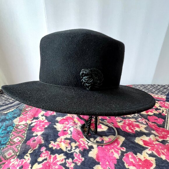 Vintage Betmar Black Hat, 100% Wool, Bolero Style, Excellent Condition! - Picture 9 of 16